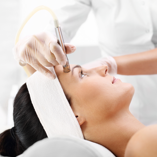 Microdermabrasion Facial Course