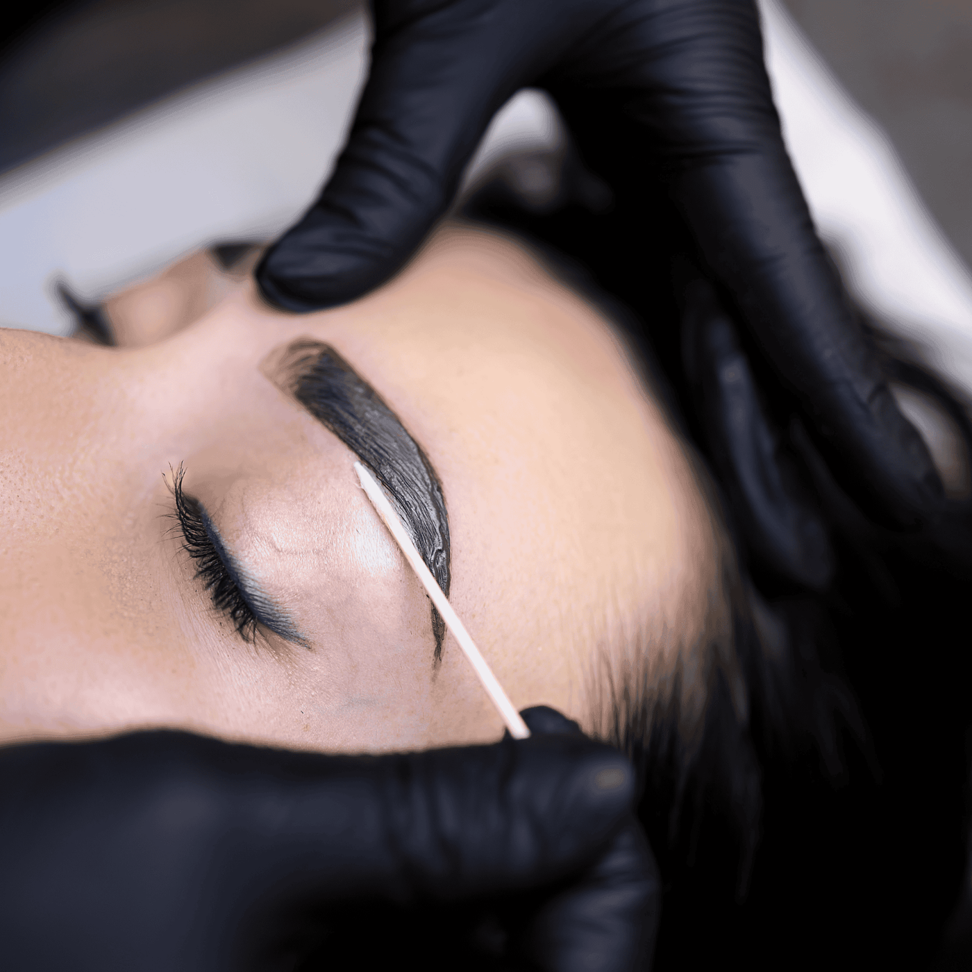Henna Brow Design and Colour Course - The London Brow Company